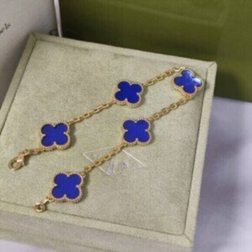 Stunning Lapis Motif Bracelet in 18k Gold by Van Cleef & Arpels
